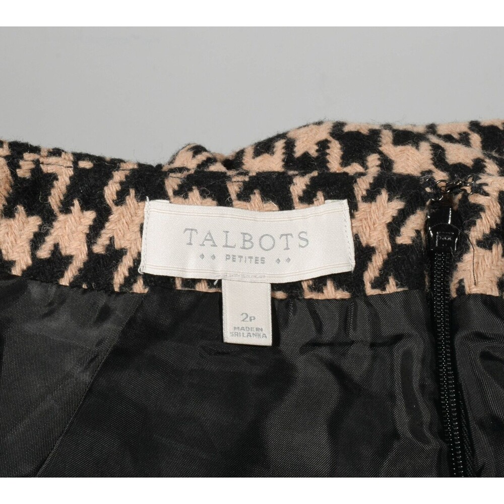 Talbots Wool Blend Tan Black Big Houndstooth Print Knee Pencil Skirt Sz 2P - Picture 4 of 4